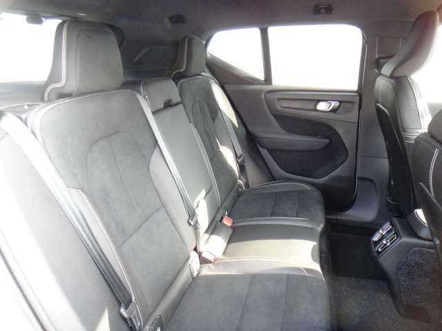 ボルボ ＸＣ４０ Ｔ４ ＡＷＤ Ｒデザイン ４ＷＤ R1年 (東北) 99