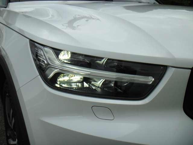 ボルボ ＸＣ４０ Ｔ４ ＡＷＤ Ｒデザイン ４ＷＤ R1年 (東北) 99