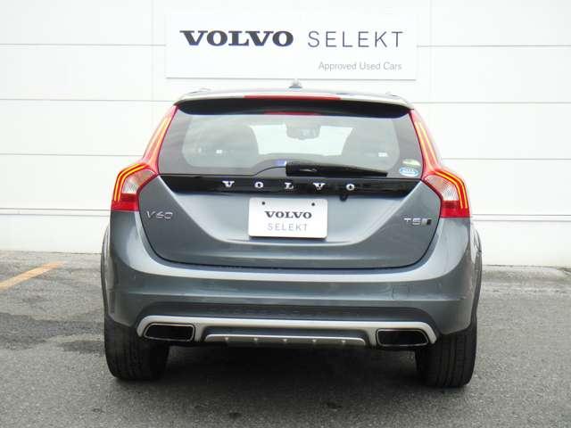 ボルボ Ｖ６０クロスカントリー Ｔ５ ＡＷＤ クラシック ４ＷＤ H30年 (東北) 99