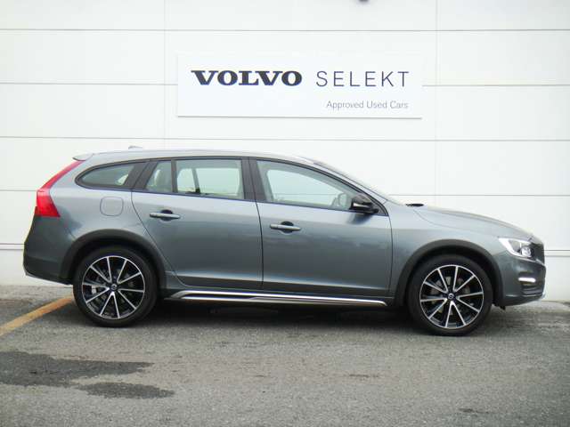 ボルボ Ｖ６０クロスカントリー Ｔ５ ＡＷＤ クラシック ４ＷＤ H30年 (東北) 99