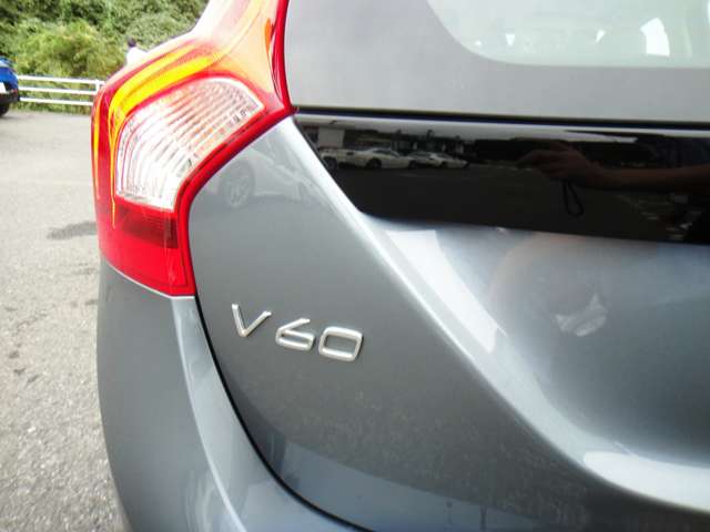 ボルボ Ｖ６０クロスカントリー Ｔ５ ＡＷＤ クラシック ４ＷＤ H30年 (東北) 99