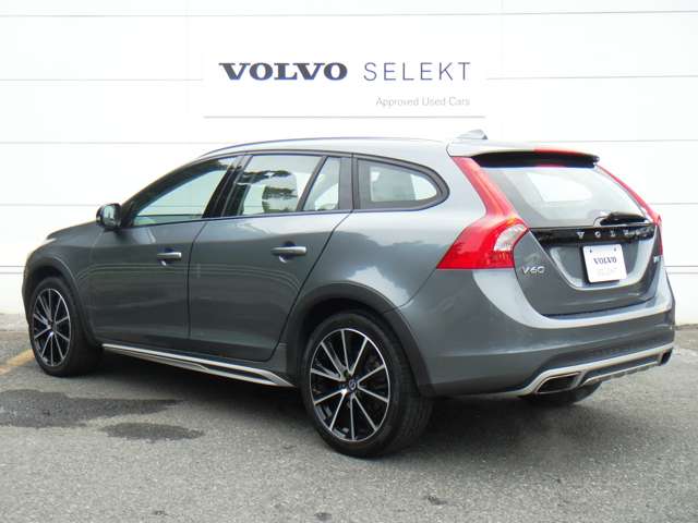 ボルボ Ｖ６０クロスカントリー Ｔ５ ＡＷＤ クラシック ４ＷＤ H30年 (東北) 99