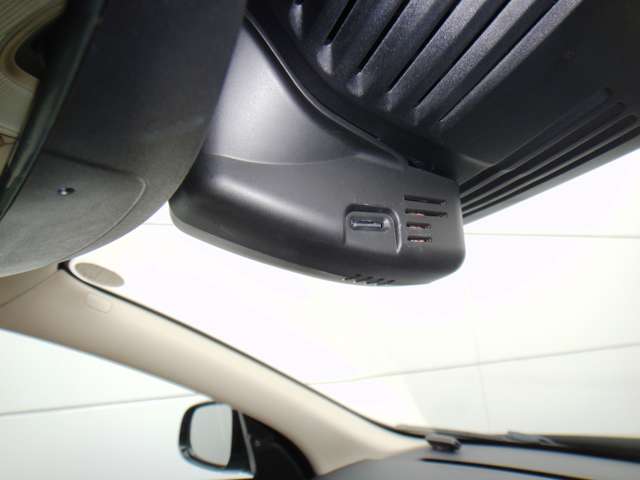 ボルボ Ｖ６０クロスカントリー Ｔ５ ＡＷＤ クラシック ４ＷＤ H30年 (東北) 99