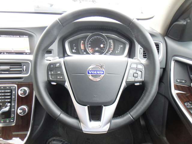 ボルボ Ｖ６０クロスカントリー Ｔ５ ＡＷＤ クラシック ４ＷＤ H30年 (東北) 99