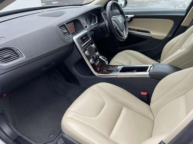 ボルボ Ｖ６０クロスカントリー Ｄ４ クラシック ディーゼルターボ H30年 (東北) 99