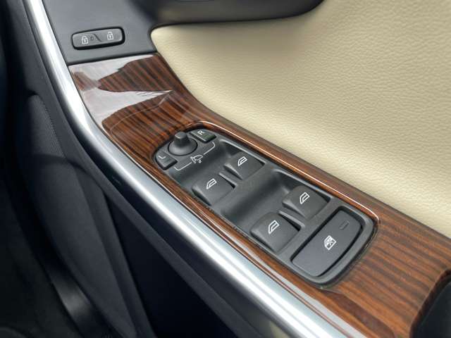 ボルボ Ｖ６０クロスカントリー Ｄ４ クラシック ディーゼルターボ H30年 (東北) 99