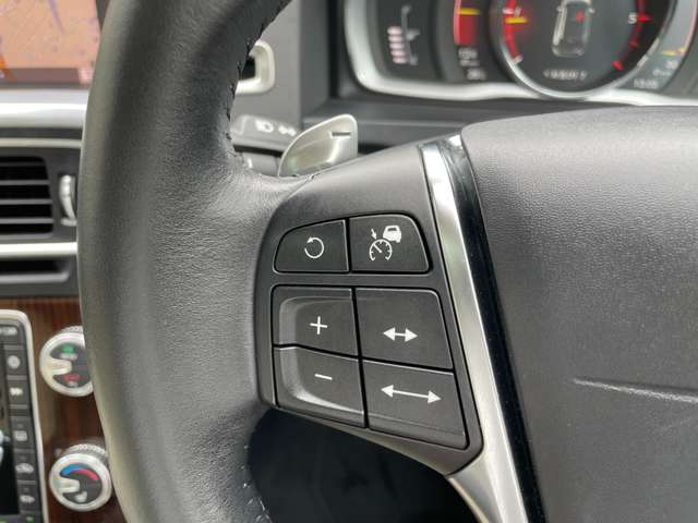 ボルボ Ｖ６０クロスカントリー Ｄ４ クラシック ディーゼルターボ H30年 (東北) 99