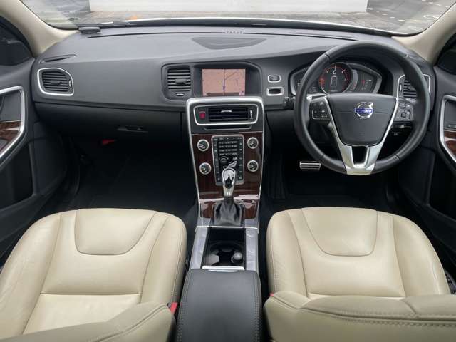 ボルボ Ｖ６０クロスカントリー Ｄ４ クラシック ディーゼルターボ H30年 (東北) 99