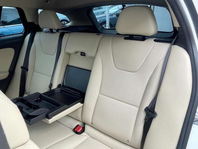 ボルボ Ｖ６０クロスカントリー Ｄ４ クラシック ディーゼルターボ H30年 (東北) 99