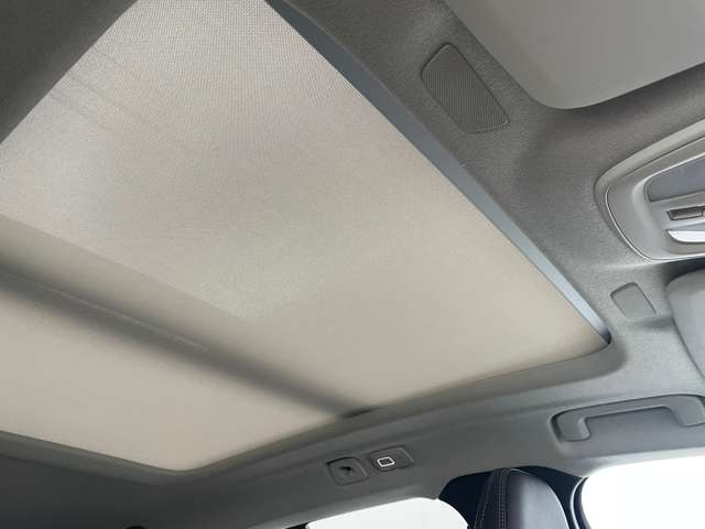 ボルボ ＸＣ４０ アルティメット Ｂ４ ＡＷＤ ４ＷＤ R5年 (東北) 99