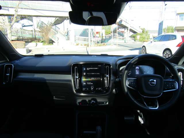 ボルボ ＸＣ４０ Ｂ４ ＡＷＤ Ｒデザイン ４ＷＤ R3年 (関東) 99