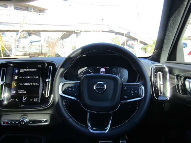 ボルボ ＸＣ４０ Ｂ４ ＡＷＤ Ｒデザイン ４ＷＤ R3年 (関東) 99