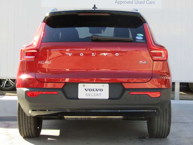 ボルボ ＸＣ４０ Ｂ４ ＡＷＤ Ｒデザイン ４ＷＤ R3年 (関東) 99
