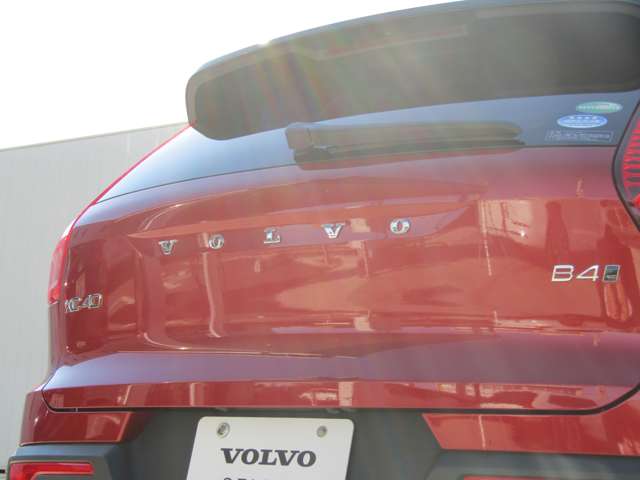 ボルボ ＸＣ４０ Ｂ４ ＡＷＤ Ｒデザイン ４ＷＤ R3年 (関東) 99