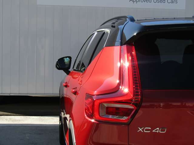 ボルボ ＸＣ４０ Ｂ４ ＡＷＤ Ｒデザイン ４ＷＤ R3年 (関東) 99