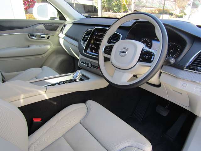 ボルボ ＸＣ９０ Ｂ６ ＡＷＤ インスクリプション ４ＷＤ R3年 (関東) 99