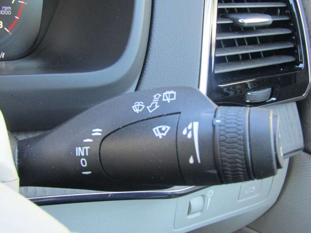 ボルボ ＸＣ９０ Ｂ６ ＡＷＤ インスクリプション ４ＷＤ R3年 (関東) 99