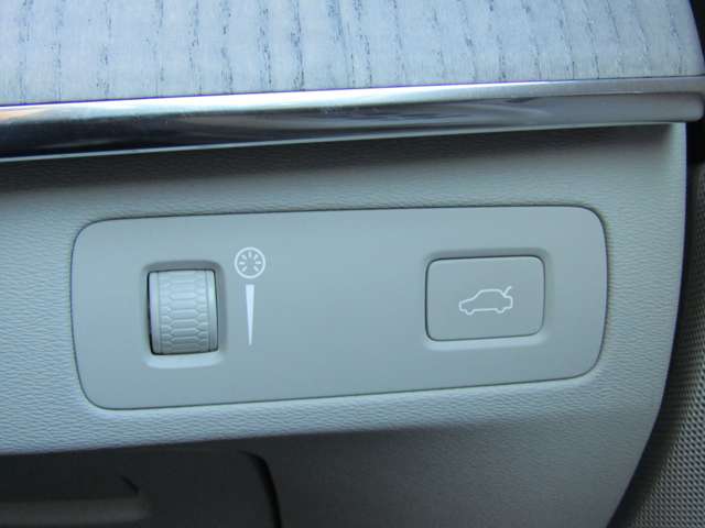 ボルボ ＸＣ９０ Ｂ６ ＡＷＤ インスクリプション ４ＷＤ R3年 (関東) 99