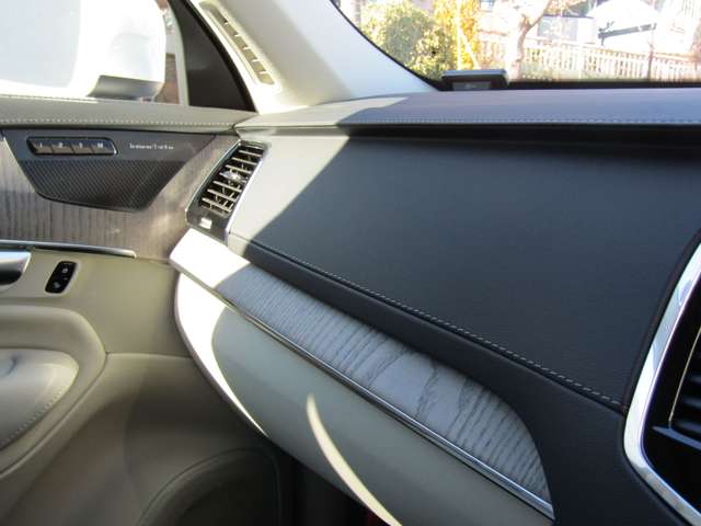 ボルボ ＸＣ９０ Ｂ６ ＡＷＤ インスクリプション ４ＷＤ R3年 (関東) 99