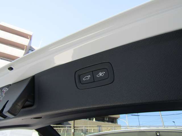 ボルボ ＸＣ９０ Ｂ６ ＡＷＤ インスクリプション ４ＷＤ R3年 (関東) 99