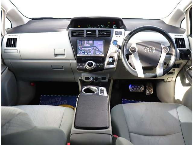 トヨタ プリウスΑ １．８ Ｇ ツーリングセレクション H25年 (関東) 99