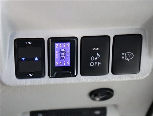 トヨタ プリウスΑ １．８ Ｇ ツーリングセレクション H25年 (関東) 99