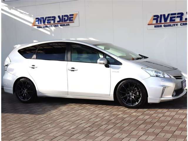 トヨタ プリウスΑ １．８ Ｇ ツーリングセレクション H25年 (関東) 99