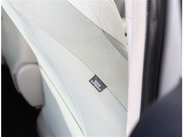 トヨタ プリウスΑ １．８ Ｇ ツーリングセレクション H25年 (関東) 99