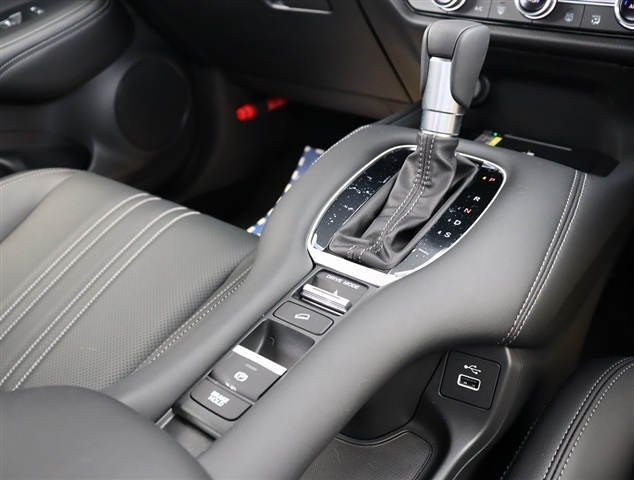 ホンダ ＺＲ−Ｖ １．５ Ｚ R5年 (関東) 99