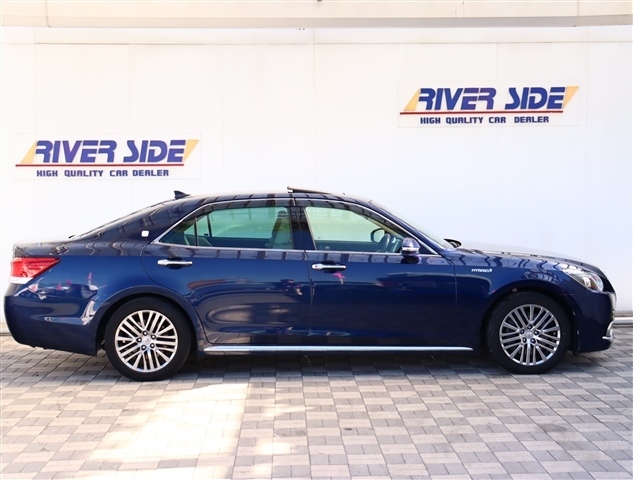 トヨタ クラウンマジェスタ　ハイブリッド ３．５ Ｆバージョン H25年 (関東) 99