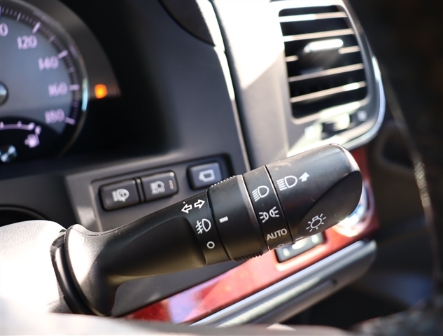 トヨタ クラウンマジェスタ　ハイブリッド ３．５ Ｆバージョン H25年 (関東) 99