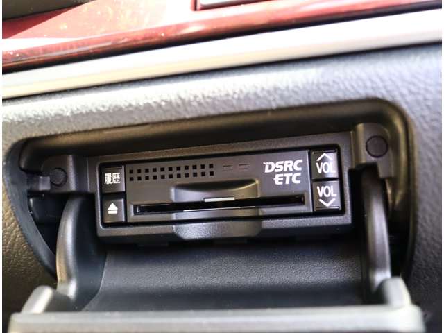 トヨタ クラウンマジェスタ　ハイブリッド ３．５ Ｆバージョン H25年 (関東) 99