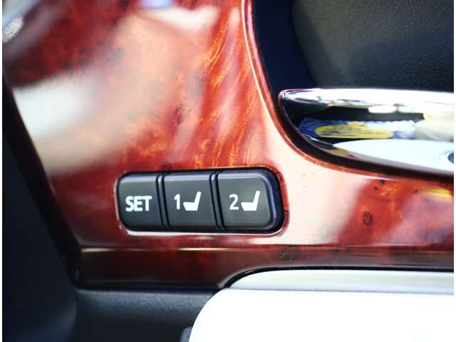 トヨタ クラウンマジェスタ　ハイブリッド ３．５ Ｆバージョン H25年 (関東) 99