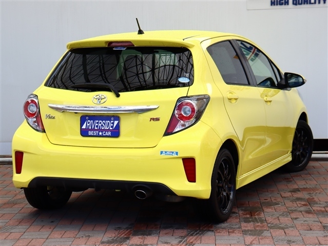 トヨタ ヴィッツ １．５ ＲＳ H27年 (関東) 99