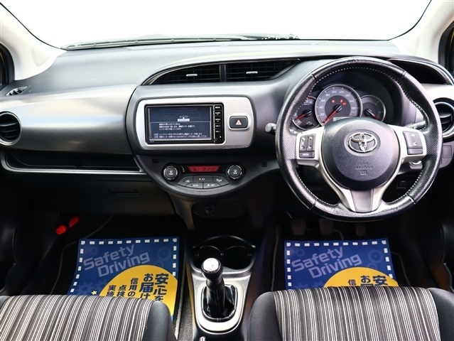 トヨタ ヴィッツ １．５ ＲＳ H27年 (関東) 99