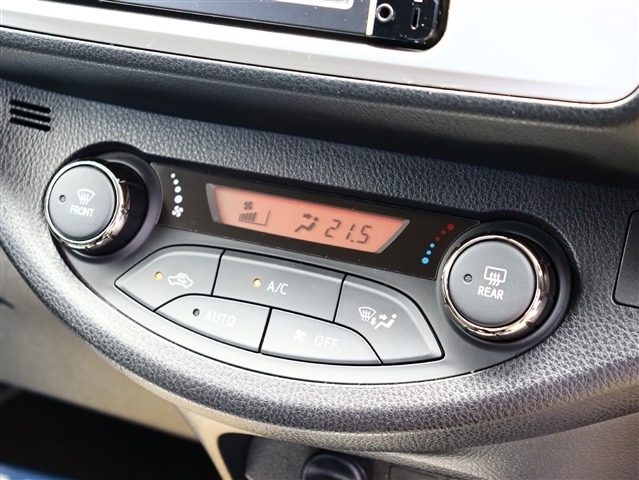 トヨタ ヴィッツ １．５ ＲＳ H27年 (関東) 99