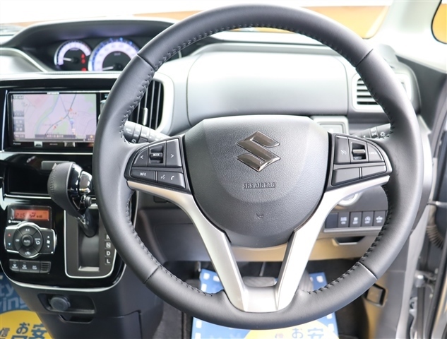 スズキ ソリオ １．２ バンディット ハイブリッド ＭＶ H29年 (関東) 99