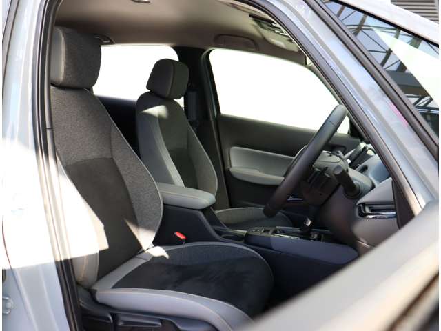 ホンダ フィット　ハイブリッド １．５ Ｅ：ＨＥＶ ＲＳ R5年 (関東) 99