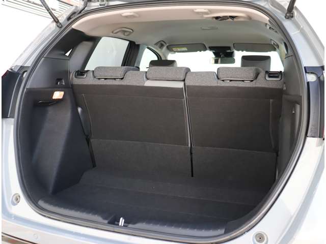 ホンダ フィット　ハイブリッド １．５ Ｅ：ＨＥＶ ＲＳ R5年 (関東) 99