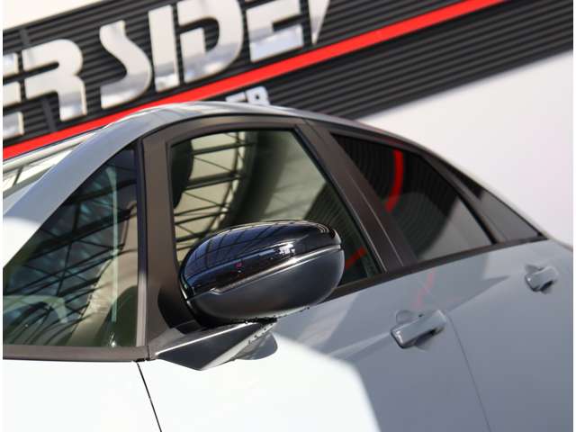 ホンダ フィット　ハイブリッド １．５ Ｅ：ＨＥＶ ＲＳ R5年 (関東) 99