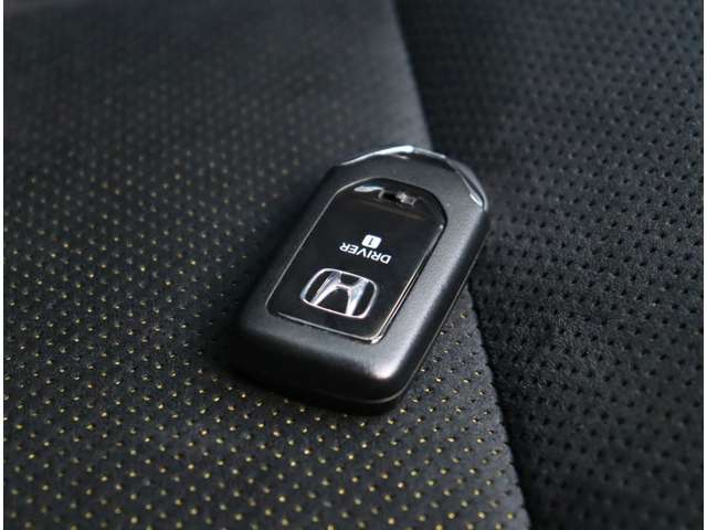 ホンダ フィット　ハイブリッド １．５ Ｅ：ＨＥＶ ＲＳ R5年 (関東) 99