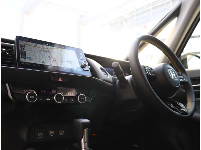 ホンダ フィット　ハイブリッド １．５ Ｅ：ＨＥＶ ＲＳ R5年 (関東) 99