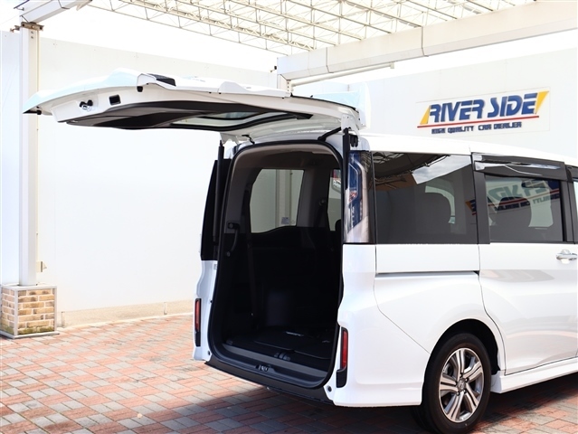 ホンダ ステップワゴン　ハイブリッド ２．０ Ｅ：ＨＥＶ スパーダ Ｇ ホンダセンシング R3年 (関東) 99