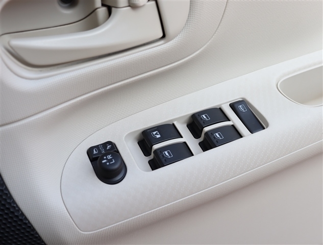 ダイハツ ムーヴ　キャンバス ６６０ Ｇ ＳＡＩＩ H28年 (関東) 99