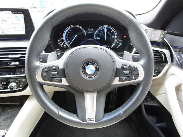 ＢＭＷ ５シリーズ ５３０ｉ　Ｍスポーツ H30年 (近畿) 99