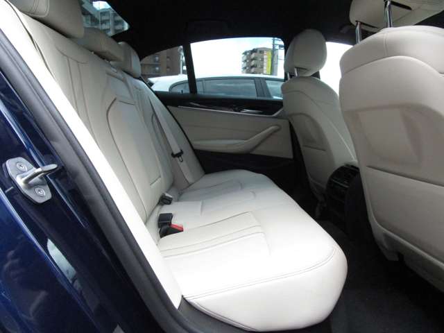 ＢＭＷ ５シリーズ ５３０ｉ　Ｍスポーツ H30年 (近畿) 99