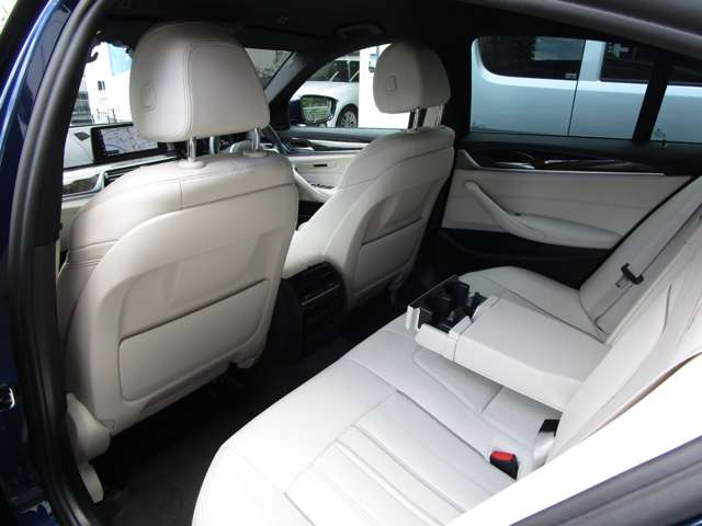 ＢＭＷ ５シリーズ ５３０ｉ　Ｍスポーツ H30年 (近畿) 99