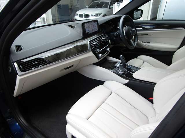 ＢＭＷ ５シリーズ ５３０ｉ　Ｍスポーツ H30年 (近畿) 99