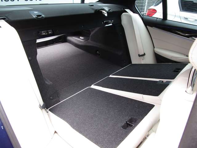 ＢＭＷ ５シリーズ ５３０ｉ　Ｍスポーツ H30年 (近畿) 99