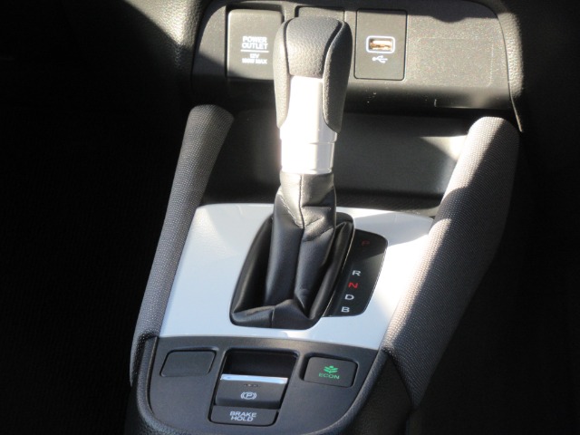 ホンダ フィット　ハイブリッド １．５ Ｅ：ＨＥＶ ネス R2年 (関東) 99